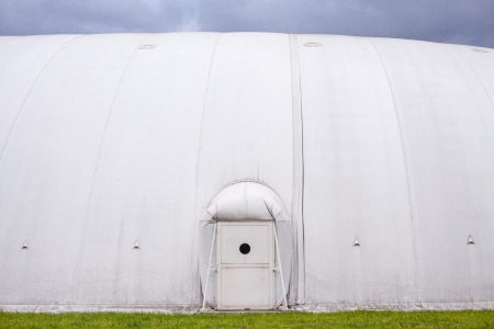 white-inflatable-hangar-canopy-made-tarpaulin (1)-min